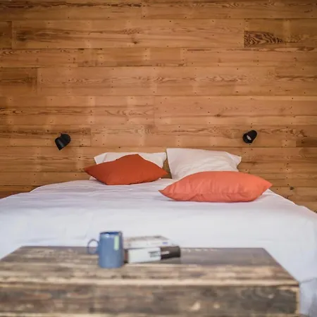 Le Mayou Bed & Breakfast