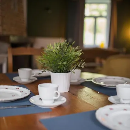 Alojamento de Acomodação e Pequeno-almoço Le Mayou 3*