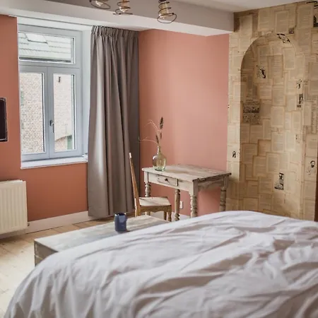 Le Mayou Bed & Breakfast *