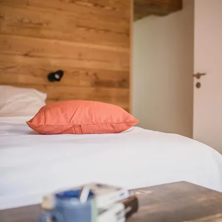 Le Mayou Bed & Breakfast 3*