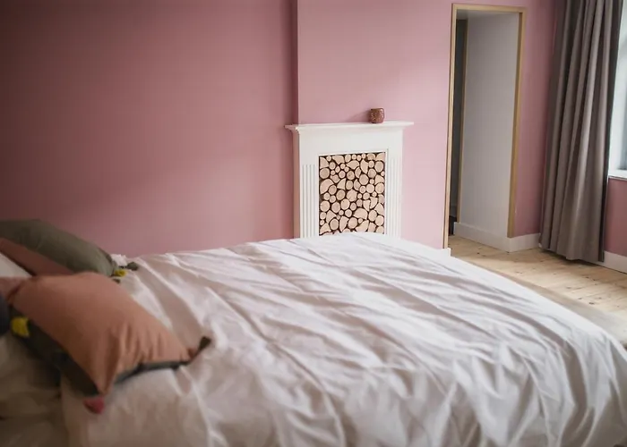 Nocleg ze śniadaniem Le Mayou 3*