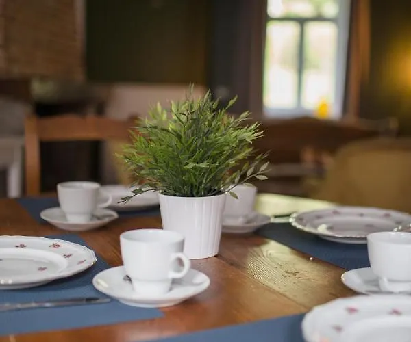 Nocleg ze śniadaniem Le Mayou 3*